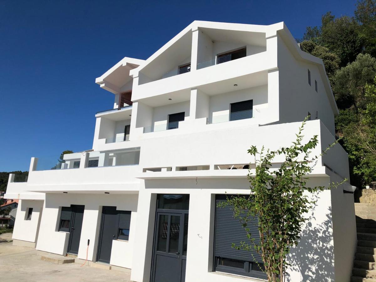 Apartments Palit Rab Buitenkant foto